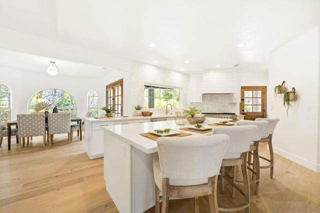 17601 Valle Verde, Poway CA: https://media.crmls.org/mediaz/e33a34f8-396b-4688-9c99-54b68d787aaf.jpg