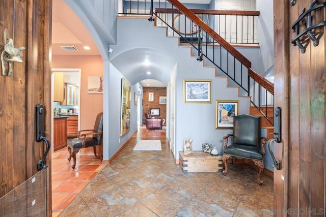 Image 5 of 50 For 2238 Oceanview Rd