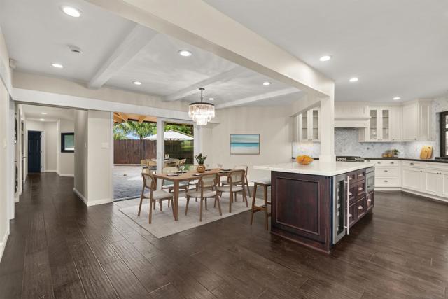 5602 Ladybird Lane, La Jolla CA: https://media.crmls.org/mediaz/e33a8fa0-4f96-4faf-9470-7fdb8c131933.jpg