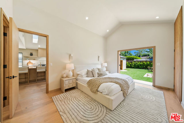 14742 Weddington Street, Sherman Oaks CA: https://media.crmls.org/mediaz/e33b4045-8c8f-41a6-9914-2528e8512306.jpg
