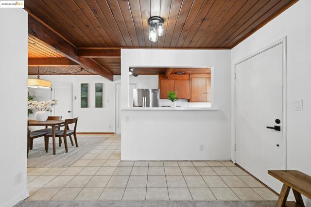 4125 Miflin Ave, El Sobrante CA: https://media.crmls.org/mediaz/e33c3a35-2797-4ad6-b139-629f77ee5260.jpg