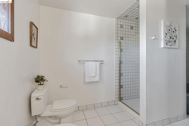 1518 MADERA CT, El Cerrito CA: https://media.crmls.org/mediaz/e33d520a-8cbe-48a0-aa4a-28256cadb42e.jpg