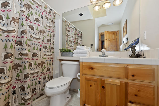 43259 Bow Canyon Road, Big Bear CA: https://media.crmls.org/mediaz/e33d523e-248e-4a1a-b8d3-e64ef85aa70b.jpg