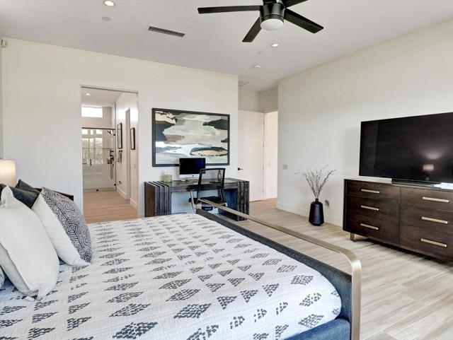 54050 Avenida Obregon, La Quinta CA: https://media.crmls.org/mediaz/e33dd57a-7b8c-4b0e-9bba-d1e6bdb69776.jpg