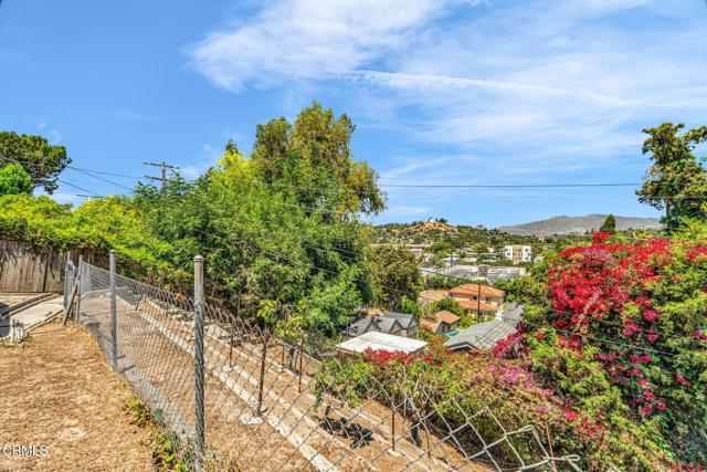 4127 Scandia Way, Los Angeles CA: https://media.crmls.org/mediaz/e33e8209-98a7-4a88-a123-c60a0ff14d4f.jpg