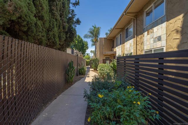 1386 E Madison Ave, El Cajon CA: https://media.crmls.org/mediaz/e33f22c9-cdc8-443a-84dc-f146de3f009d.jpg