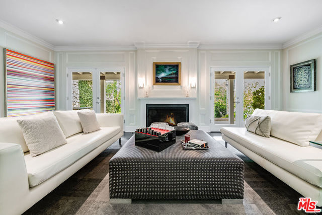Drew Fenton | 422 Parkwood Drive Los Angeles CA | MLS: 7209274