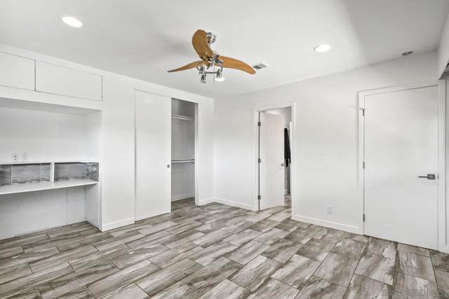 Image 30 of 51 For 4877 Lorraine Dr