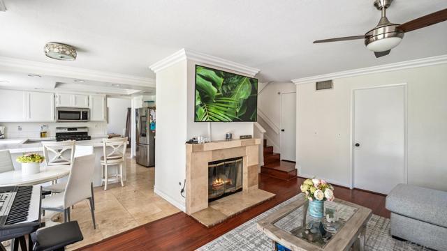 27468 Rosebay Ct, Temecula CA: https://media.crmls.org/mediaz/e340b2a9-633a-4f8b-8e1f-a0ee6862d646.jpg