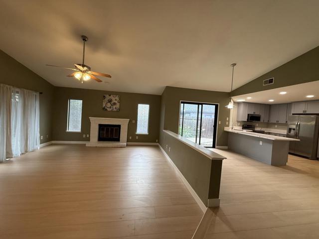 Image 11 of 38 For 1870 Azurite Way