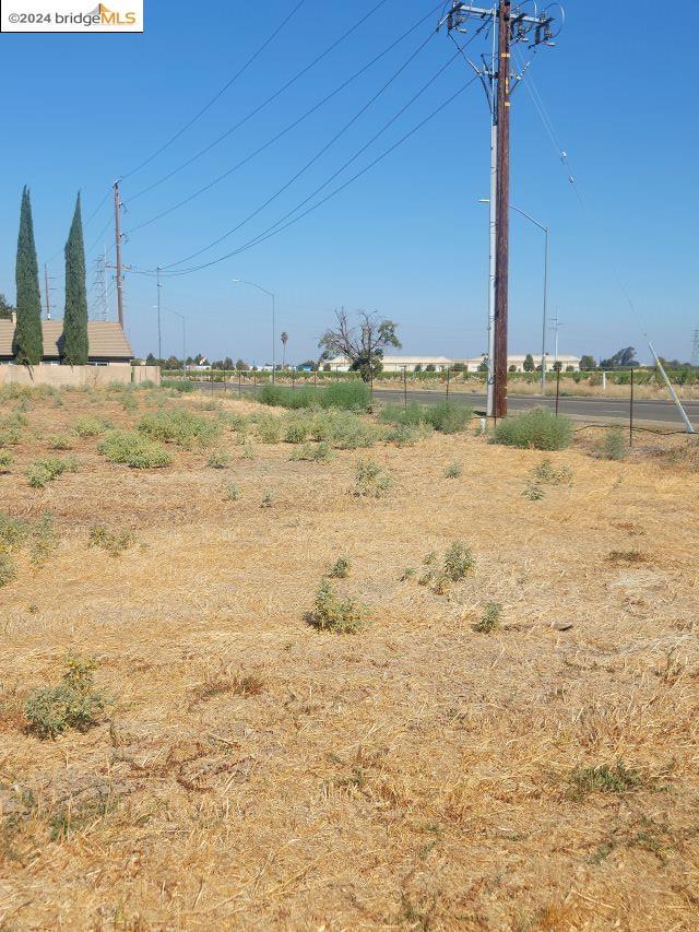Image 4 of 10 For 0 Macarthur Dr
