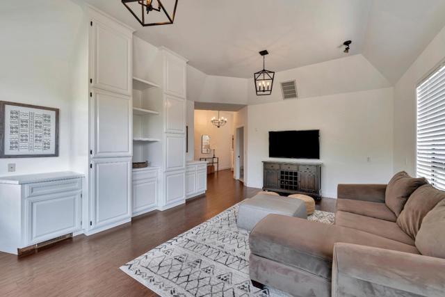 17255 Holiday Drive, Morgan Hill CA: https://media.crmls.org/mediaz/e341ee8d-ef36-4f50-86cd-342fc6116197.jpg