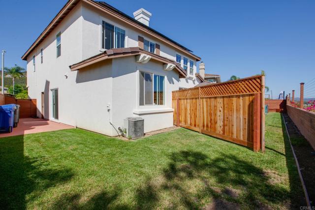 1438 Dolphin Court, San Marcos CA: https://media.crmls.org/mediaz/e3422132-eb69-4075-92f4-d511a4f66158.jpg