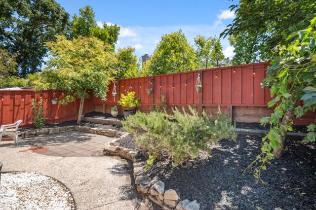 290 Bridgeside Circle, Danville CA: https://media.crmls.org/mediaz/e3430653-d329-4282-8e26-d11db02a6a09.jpg