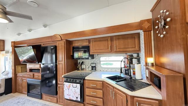 69411 Ramon Rd #517, Cathedral City CA: https://media.crmls.org/mediaz/e343fd70-a87c-43a7-ac1f-3496aa7b375a.jpg