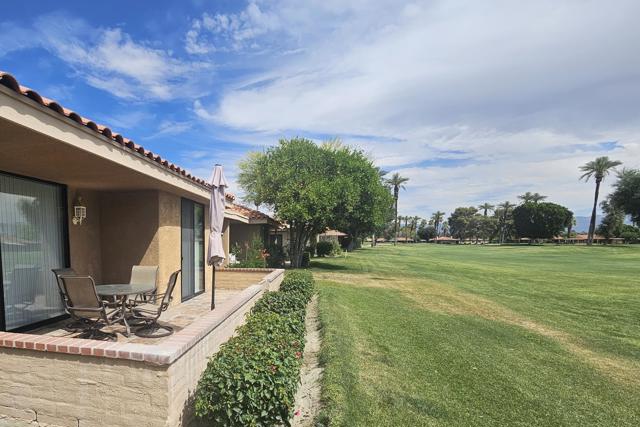 101 La Cerra Drive, Rancho Mirage CA: https://media.crmls.org/mediaz/e3446064-4887-474e-816b-2635d09dc9b1.jpg