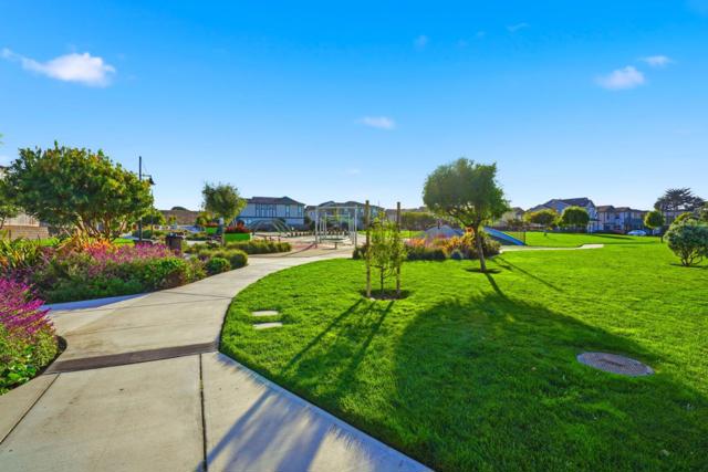 275 Skyview Drive, Marina CA: https://media.crmls.org/mediaz/e3469671-9eb8-411b-b9ee-8e9edd5af422.jpg