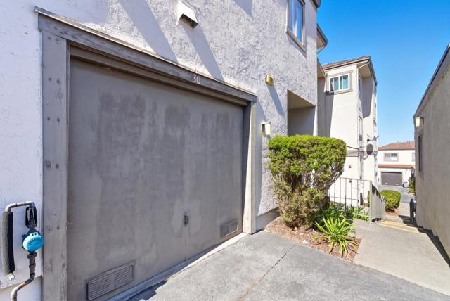 3550 Carter Drive, South San Francisco CA: https://media.crmls.org/mediaz/e346a764-537b-4095-9cf2-26fdb731a1fe.jpg