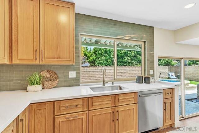 12452 Via Cabezon, San Diego CA: https://media.crmls.org/mediaz/e347069e-dcb1-489a-8324-547b4b3d8268.jpg