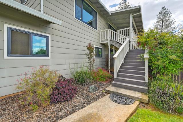 2640 Gayle Lane, Auburn CA: https://media.crmls.org/mediaz/e34852bc-2229-411d-ae3c-89306d0d170b.jpg