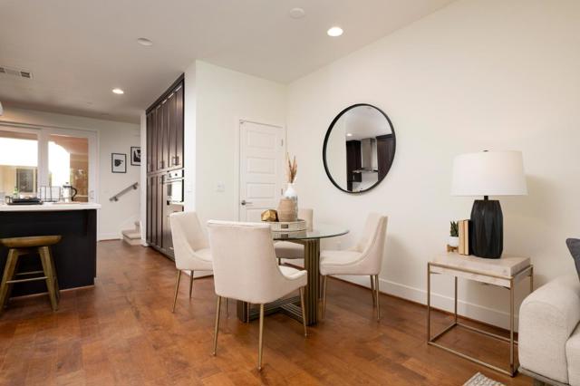 373 Derby Avenue, San Mateo CA: https://media.crmls.org/mediaz/e348bb45-4223-477d-a4ea-61a3d48761ce.jpg