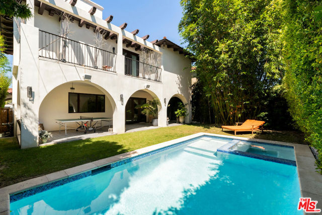 356 S Clark Drive, Beverly Hills CA: https://media.crmls.org/mediaz/e3491b39-d4ab-4493-9367-592dfddc0e68.jpg
