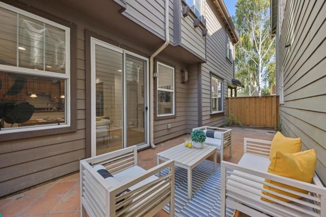 325 Rayos Del Sol Drive, San Jose CA: https://media.crmls.org/mediaz/e3491bae-499b-4113-a2ae-defc513c4800.jpg