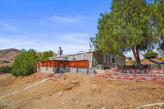 510 E Soledad Pass Road, Palmdale CA: https://media.crmls.org/mediaz/e3496802-da7b-4055-8c8b-8801853f6322.jpg
