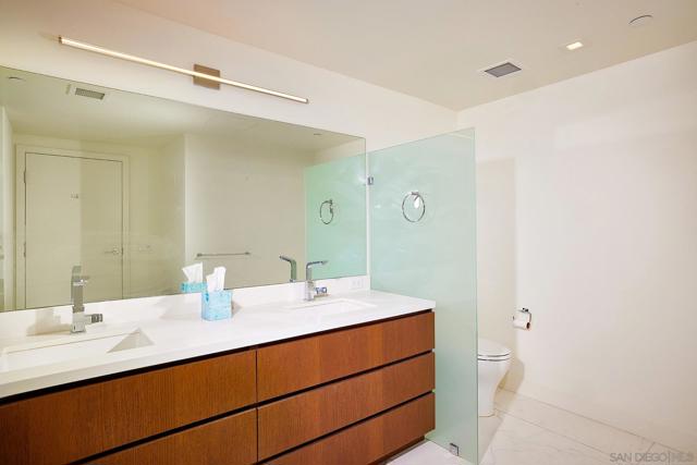 1388 Kettner Blvd, San Diego CA: https://media.crmls.org/mediaz/e349af9e-e6c4-45f0-a78f-705b200a19d0.jpg