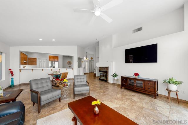 2617 LOBELIA RD, Alpine CA: https://media.crmls.org/mediaz/e349d077-ecb8-423e-baeb-1d857b26ce13.jpg