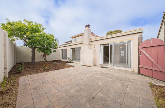 740 Alvarado Drive, Salinas CA: https://media.crmls.org/mediaz/e349e8b6-9e33-49af-8f01-e161a6854246.jpg