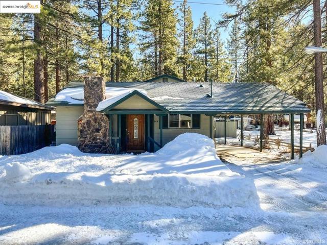 864 San Francisco Ave, South Lake Tahoe CA: https://media.crmls.org/mediaz/e34b1ae3-4ace-4fde-840c-d5c0a5404a02.jpg