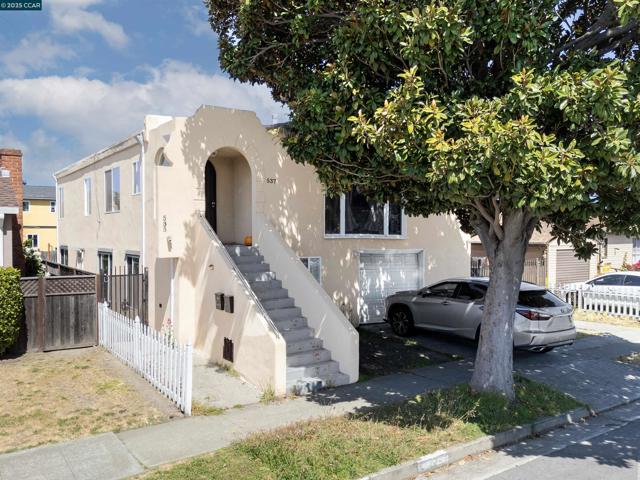 535 34th Street, Richmond CA: https://media.crmls.org/mediaz/e34b4183-28db-4a6c-8393-96635b177782.jpg