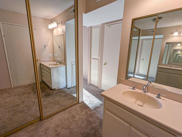 Image 19 of 27 For 12565 Oaks North Drive 211