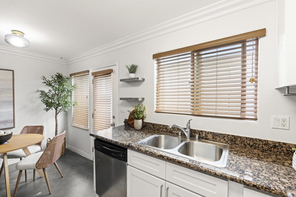 4548 Hawley Boulevard - photo 15