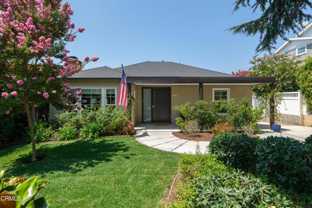4531 El Camino Corto, La Canada Flintridge CA: https://media.crmls.org/mediaz/e34f4bbb-5ce9-4ba0-b963-75dce2e8a559.jpg
