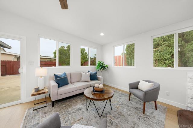 9015 Sovereign Rd, San Diego CA: https://media.crmls.org/mediaz/e3504392-bd6e-4d01-a5c7-c7ce30998351.jpg