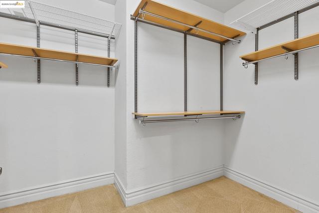 1101 Lafite Ct, Brentwood CA: https://media.crmls.org/mediaz/e352facd-40e1-42d6-adb7-b64aa809b616.jpg