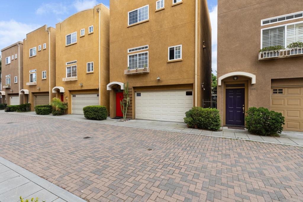 1869 Robsinson Ave - photo 4