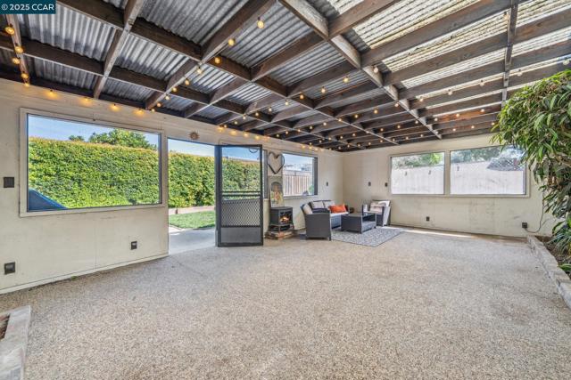 822 Cortez Ct, Livermore CA: https://media.crmls.org/mediaz/e3530848-2155-458e-9250-a3672312adb9.jpg