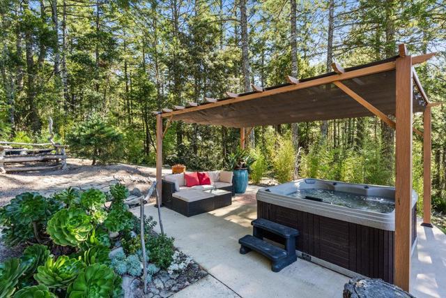 200 S Ranch Road, Pescadero CA: https://media.crmls.org/mediaz/e3533a88-c924-4666-a2f7-7139899d1c78.jpg