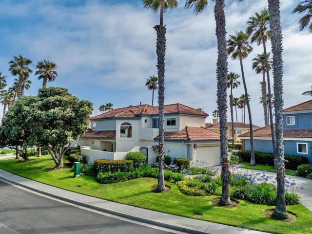 12 Mardi Gras Rd, Coronado CA: https://media.crmls.org/mediaz/e3541aaa-8bb1-420b-8421-2683f085b55c.jpg