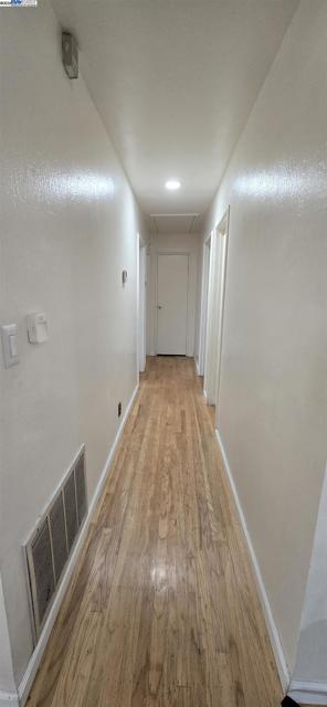 1661 Minnesota St, Fairfield CA: https://media.crmls.org/mediaz/e354f406-6627-48e4-95ab-c7bffa9097aa.jpg