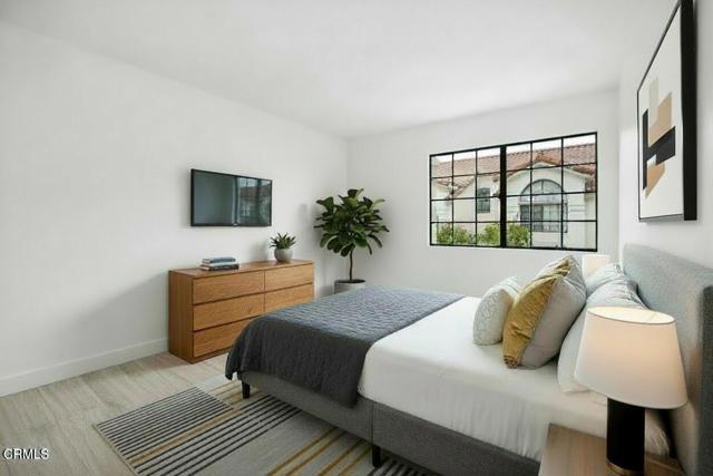 168 Courtyard Drive, Port Hueneme CA: https://media.crmls.org/mediaz/e35511bb-e808-4ec1-9d20-531caff6862f.jpg