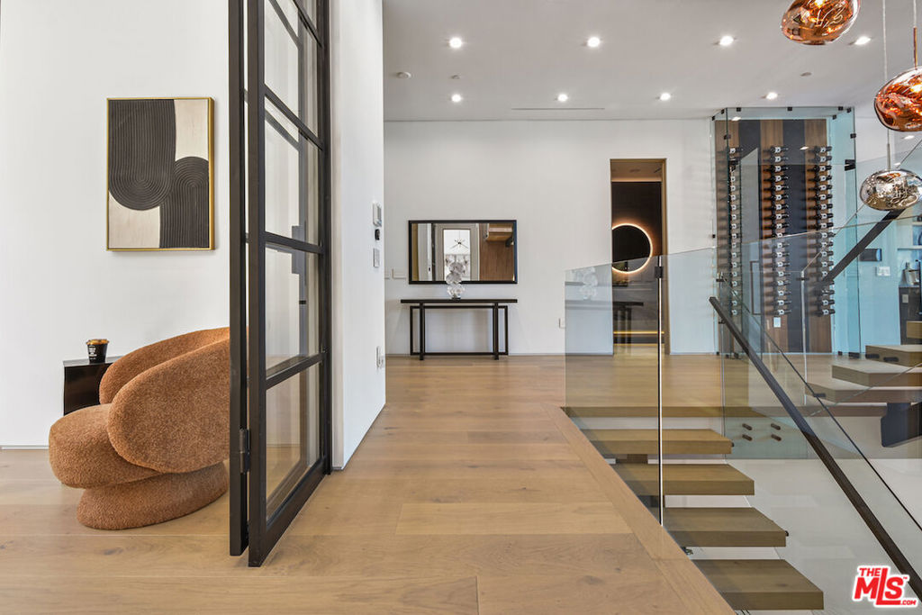 13015 Greenleaf StreetStudio City img 4