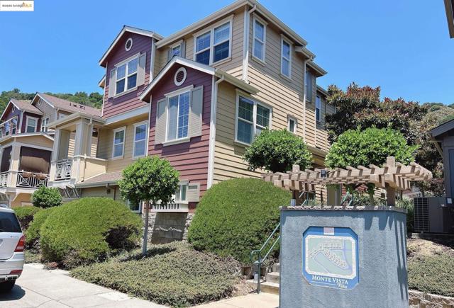 6136 Old Quarry Loop, Oakland CA: https://media.crmls.org/mediaz/e358ca1f-d480-49c9-ba6c-9dd6a5eaf82f.jpg
