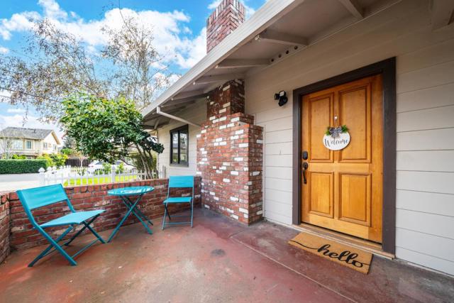 16605 Camellia Terrace, Los Gatos CA: https://media.crmls.org/mediaz/e35928d0-609c-41ac-8d19-40de00cdf5e6.jpg