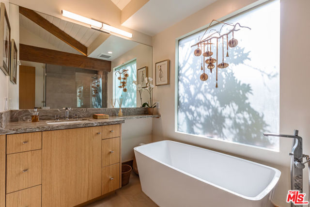 Drew Fenton | 1064 Meadows End Drive Calabasas CA | MLS: 7238352