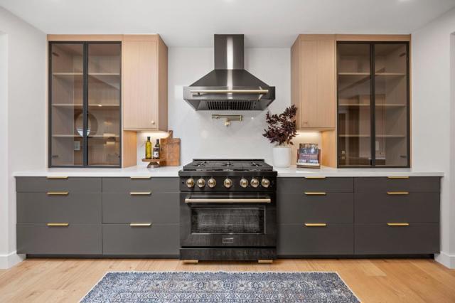 2555 Crestmoor Drive, San Bruno CA: https://media.crmls.org/mediaz/e35a4d6a-c1f3-4bdf-ab36-c03678fb1ceb.jpg