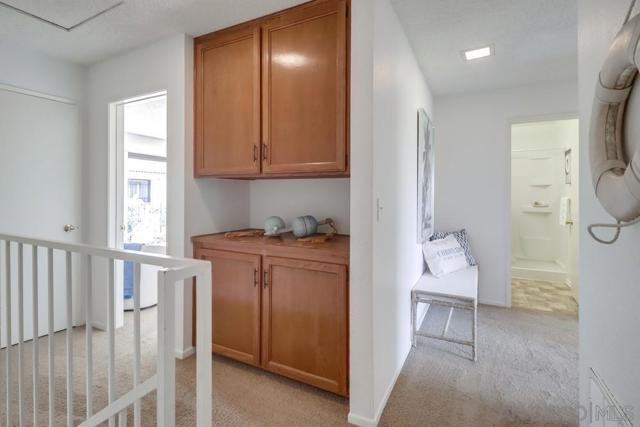 835 E Ave, Coronado CA: https://media.crmls.org/mediaz/e35ca975-117f-45d8-8f8b-f11a55c016fa.jpg